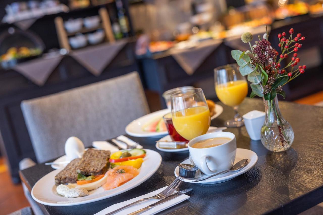 Ravensberger Hof Hotel Билефелд Екстериор снимка