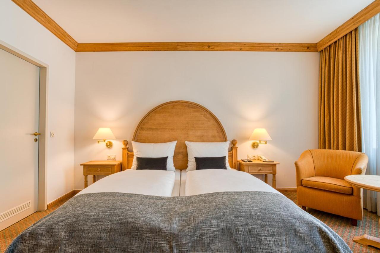 Ravensberger Hof Hotel Билефелд Екстериор снимка