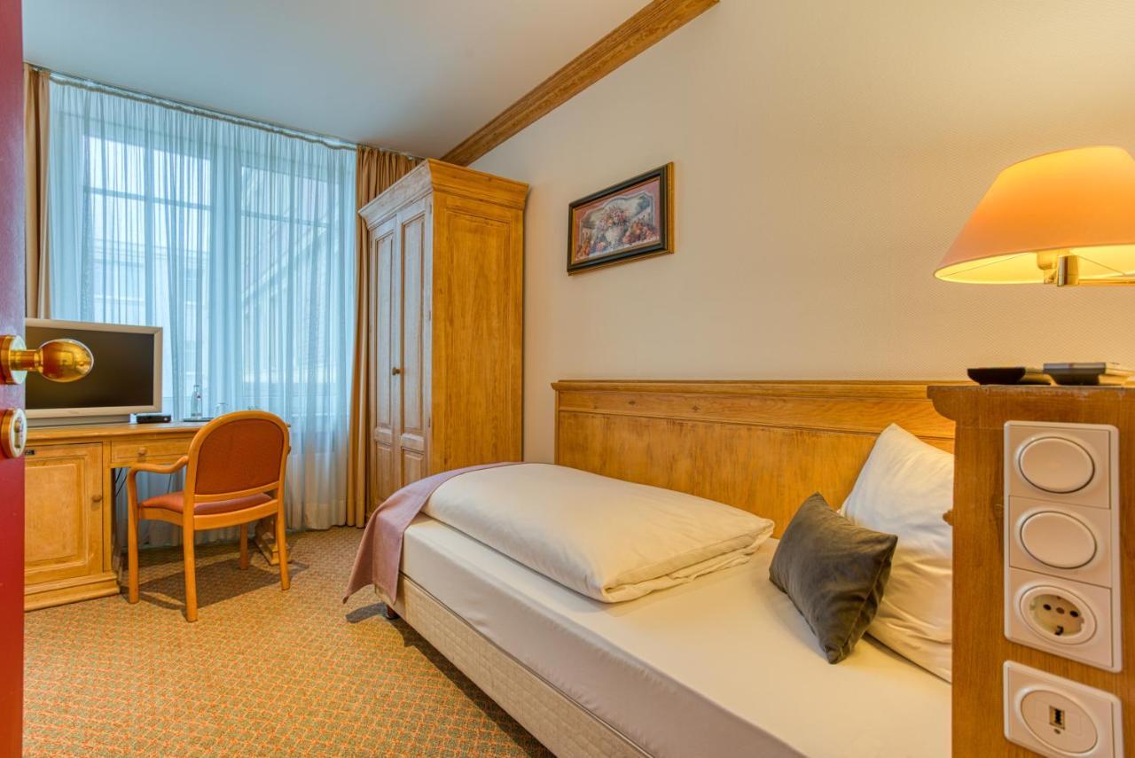 Ravensberger Hof Hotel Билефелд Екстериор снимка