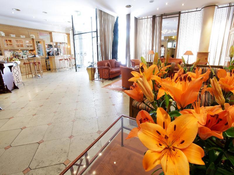 Ravensberger Hof Hotel Билефелд Екстериор снимка